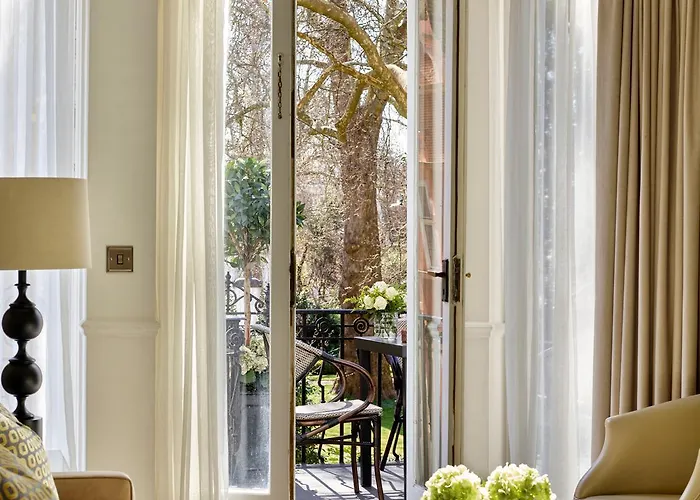 Collingham Serviced Apartments London
